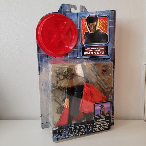*SOLD* Vintage 2000 X-Men: The Movie Ian Mckellen as Magneto action figure - Picture 2 of 4